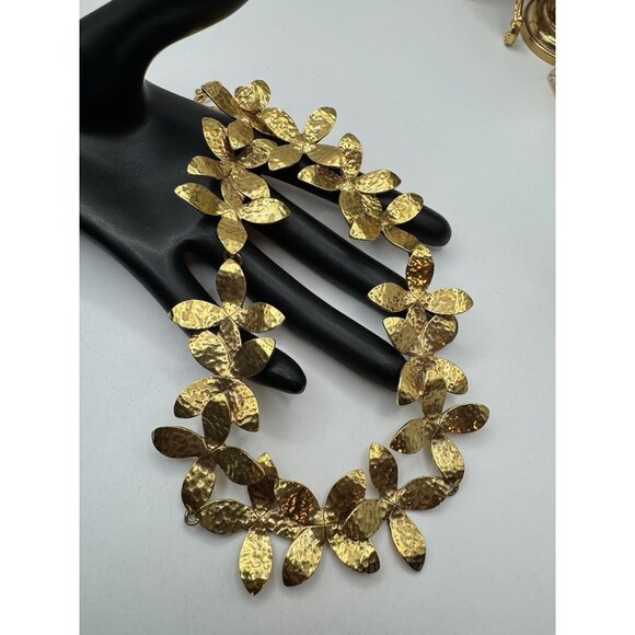 Vintage RLL Ralph Lauren Gold Tone Flower Design Gold Tone Necklace 17" Long - Picture 6 of 9